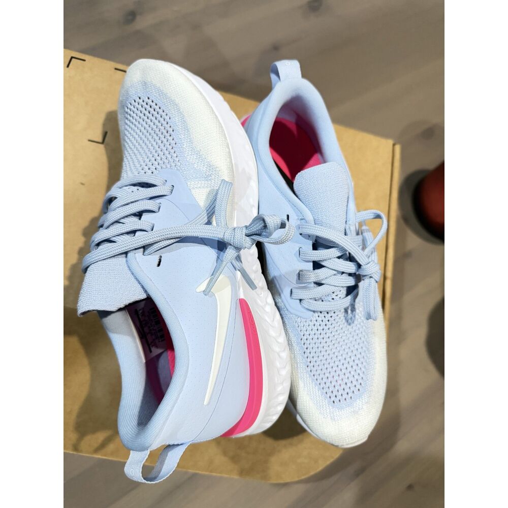 New Genuine Nike Odyssey React Flyknit 2 Size 7.5- Genuine